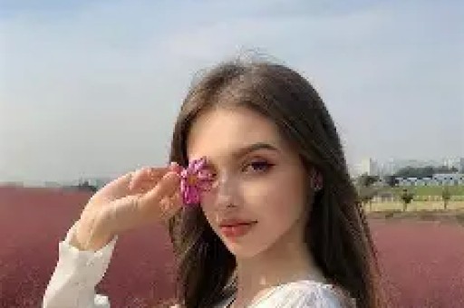 床照风波升级鹿晗人设再塌房八年青春喂了狗关晓彤输得最惨